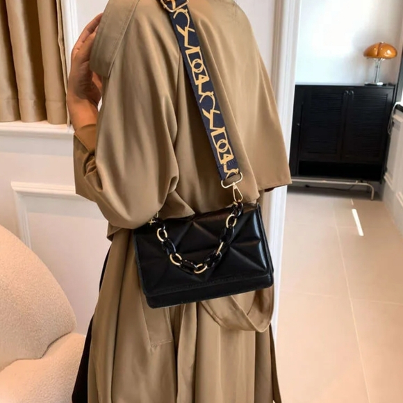 Handbags - Black Quilted Black Chain Strap Purse NWT